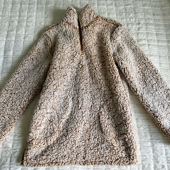 Love Tree Tops - Sweatshirt